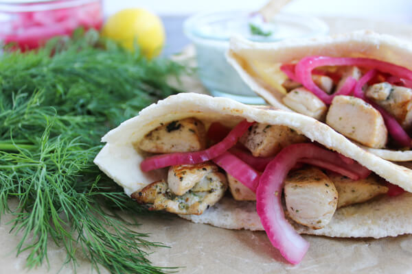 healthy-greek-chicken-pitas